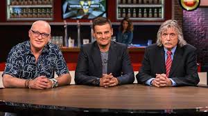 Wilfred bespreekt samen met johan, rené en wisselende gasten de opvallendste gebeurtenissen op de nederlandse èn buitenlandse voetbalvelden. Voetbal Inside Wordt Veronica Inside