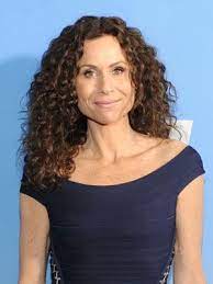 Minnie Driver On Her Curly Hair Must Haves And An Old School Skin Trick Curly Hair Styles Minnie Driver Curly Hair Styles Naturally