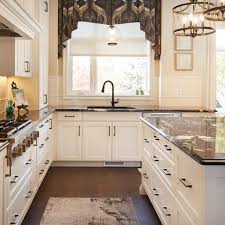Classic Kitchen Createlovelive Amrdesign Contemporarydesign Modern Design Windows Yegdesigner Y Classic Kitchens Design Interior Decorating