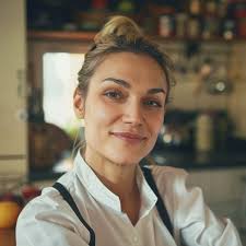 Looking for a crowd-pleasing dish for your next gathering? Look no further  than our irresistible Greek Pasta Salad, combining al dente pasta, Kalamata  olives, red onions, and a medley of fresh herbs -