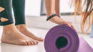 Foot pain without associated leg pain is usually due to a problem localized to the foot itself. Foot Yoga For A Fine Foundation Yogauonline