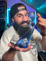 I've been upgraded as Microsoft MVP in Developer Tools and Python! 🤘 THANK  YOU for recognizing the effort, work and contributions of our  Spanish-speaking community 💪