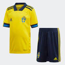Upptäck klubblag, landslag, världsmästerskapet i fotboll 2018, euro 2016, copa américa med mera. Barn Gul Fotboll Kits Adidas Sverige
