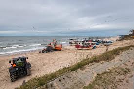 Book your jaroslawiec holiday home online from au$ 74/night. Fischerboote Am Strand Der Ostsee Jaroslawiec Polen Redaktionelles Foto Bild Von Baltisch Boot 167275276