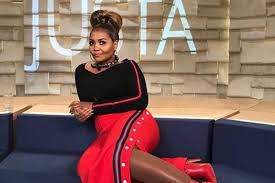 A gente vem com um 'saia justa' como as pessoas ainda não viram trazendo assuntos importantes de forma leve e bem humorada, mas sempre para saber o que mais podemos esperar por sua participação no saia, confira a entrevista abaixo! Gaby Amarantos Rebate Danilo Gentili Em Polemica Envolvendo Silvio Santos Tinha Que Defender O Patrao Gzh