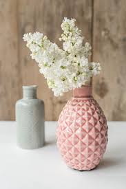 Vasen Set In Grau Und Rosa Aus Keramik Im Plissee Look Als Deko Fur Das Wohnzimmer Im Skandinavischen Vintage Stil Decor Inspiration Bloom