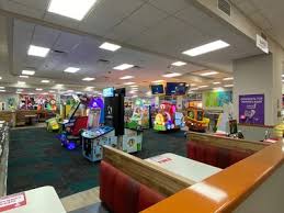 Pr Newswire Brasil A Expansao Internacional Do Chuck E Cheese Continua Com Novo Loja Em El Salvador Medialab