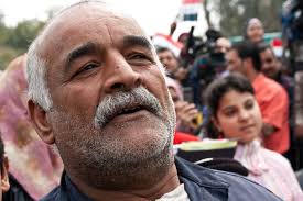 File:A loud supporter of 'Abu Hamza'