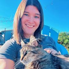 Where to find 25 bare root everbearing strawberries for zone 10b?