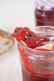 Confiture Peu Sucree Fraise Rhubarbe Et Citron Vert Paris Dans Ma Cuisine Recettes Avec Rhubarbe Recettes De Cuisine Rhubarbe