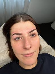 THE BEAUTY HIVE BEECHWORTH ✨🍯🐝 Your one stop shop for all beauty  products, from fake tans, tanning butters, lip balms, brow gel,  accessories, lash & brow serums/oils and nail polish 🎀 All