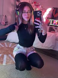 ragdolljuls OnlyFans - juls (`) .:* ~ - Creator Profile - Fleshbot