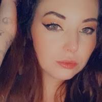 Amanda Eisenmenger's Instagram, Twitter & Facebook