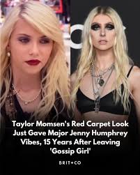 🔗 brit.co/taylor-momsen-vmas-red-carpet-jenny-humphrey-gossip-girl/  Spotted! Taylor Momsen hit the red carpet at the 2025 VMAs and stunned us  all with her all-black, leather look. Gossip Girl fans were quick to clock  the resemblance to