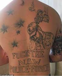 Not only does it run the risk of looking a bit 'bogan,' but it's also become a symbol for nationalistic. From A Bunning S Sausage Sandwich To A Vb And Smokos Are These The Most Australian Tattoos Ever Daily Mail Online