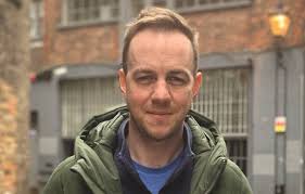 F093 How does a doctor become a VC? (Benedict Evans) — Faces of digital  health