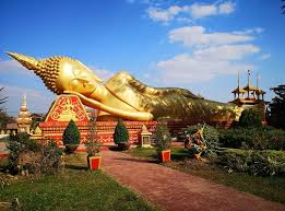 Salah satu tempat wisata yang memiliki keunikan adalah candi prambanan. 20 Tempat Wisata Di Laos Yang Wajib Dikunjungi 2019 Pergi Com