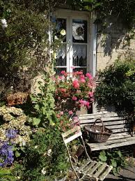 Le Temps Qui Passe Dans Le Jardin D Eugenie Jardins Champetres Jardins Avant Jardins