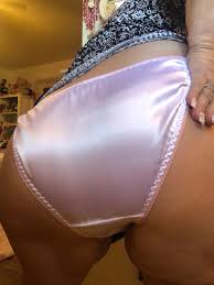 TW Pornstars - 2 pic. 🧨 Muffy 💋 Dynamite 🧨. Twitter. Loving my new  @AniasPoison satin panties!!! Do you like. 8:22 PM - 30 Oct 2021