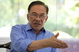 Untuk makluman, melalui dato seri anwar ibrahim, lebih 2000 peranti pintar telah d.isampaikan ke murid murid di port dickson sejak november tahun lalu. Selepas 2 Dekad Menunggu Saya Sedia Tunggu Sedikit Lagi Anwar