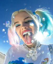 Fynn Jackson is a highly regarded origami artist, known for crafting  elaborate and detailed paper masks. His sculptures are created by folding  single, uncut sheets of paper into intricate, lifelike forms, often