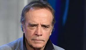 Un intervento di enrico montesano durante la dodicesima puntata della quinta stagione di roma incontra il format tv di enrico. Montesano Benedice La Marcia Dei Fascio Sovranisti E Invita Alla Disobbedienza Civile Globalist
