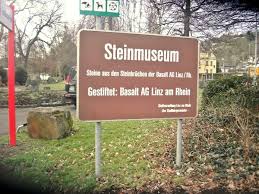 Haus bucheneck am rheinufer wurde 1840/42 im klassizistischen stil errichtet und diente seit 1853 1858 ankerten am linzer rheinufer die ersten dampfschiffe, heute steuern während der saison. Im Linzer Stadtpark Findet Man Linz Am Rhein Myheimat De