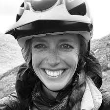 Sierra Bingham's Instagram, Twitter & Facebook