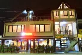 The property features a wide range of facilities to make your stay a pleasant experience. Hoteluri Drobeta Turnu Severin Romania Hoteluri In Drobeta Turnu Severin Rezervare Hotel Esky Ro