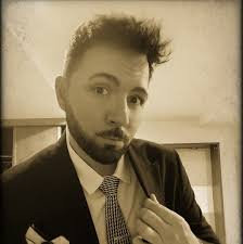 Ao admitir um lapso, o líder do Chega cometeu outro: é falso que Marcelo  Rebelo de Sousa tenha feito mais de 1550 viagens à custa dos contribuintes  nos últimos 10 anos. Foram