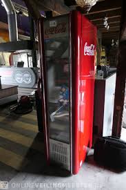 Frigoglass is a manufacturer in commercial refrigeration and west africa's leading glass producer. Coca Cola Kuhlschrank Frigoglass Retro R290 Baujahr 2015 Onlineauctionmaster Com