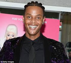 Reinas del drag en españa) es un programa de telerrealidad y competición estadounidense producido por world of wonder para logo, y desde la temporada 9 para vh1. Tyra Sanchez Bio Wiki Age Son Rupaul Twitter Drag Queen Instagram
