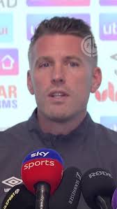 The Luton players couldn’t hide their excitement during Rob Edward’s press  conference 🤣 #luton #robedwards #footballdaily