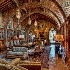 Hearst Castle S Third Floor Consists Of W R Hearst S Private Quarters In Addition To Some Of His Most Treasured Collec Castles Interior Castle Hearst Castle