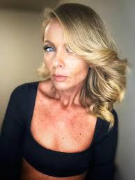 One day you will find someone that chooses you and continues to choose you  everyday, and that's when you will be thankful everything happened the way  it did.