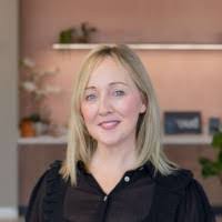 Kristen Faust's Instagram, Twitter & Facebook