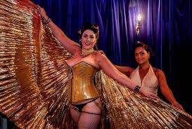 The Beauty Of Burlesque Peninsula Essence