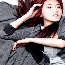 艳阳(feat. 胡雯)