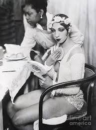 Sadly, eddie abandoned them shortly thereafter, but that didn't stop baker from making an impact on the world. Josephine Baker Putting On Makeup By Bettmann