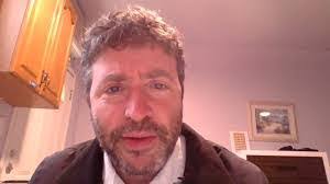 Elly Storch's Instagram, Twitter & Facebook