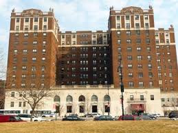 Across The Concourse You Ll See The Former Concourse Plaza Hotel Once The Fanciest Hotel In The Borough Here S Where The Visiti City Island Bronx Plaza Hotel