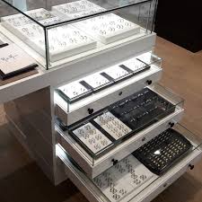 ronrun a reliable jewelry showcase manufacturer with 18 years good reputation offer high qu jewellery shop design jewelry store design jewelry store displays