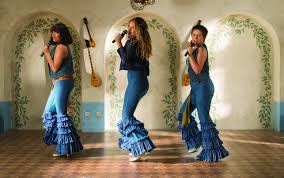 Movie Review Mamma Mia Here We Go Again I Can Mostly Resist You Carnaval Kostuums Verkleden