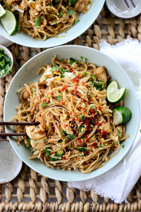 Easy Pad Thai Noodles
