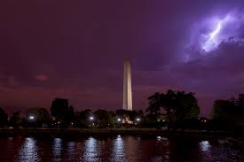 One bolt from the storm hit the washington monument. Lightning Strikes The Washington Monument