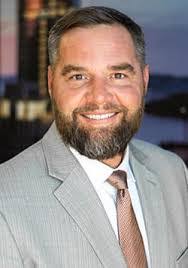 Ian Lott's Instagram, Twitter & Facebook