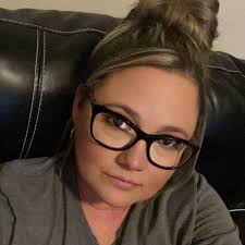 Just stopped by Buc-ees in Terrell, Tx to let Pop and Nan see what the  latest craze is all about! They loved it! Even got to take pictures with  fans that recognized