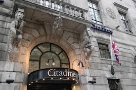 El citadines trafalgar square goza de una ubicación ideal, a sólo 800 metros del london eye y a 10 ubicación inmejorable en el mismo centro de londres, a 5 minutos a pie de leicester square y. Citadines Photo De Citadines Trafalgar Square London Londres Tripadvisor