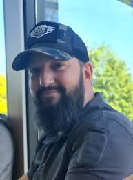 Hi guys I'm Richard from Sidcup Kent. I own my own carpet and upholstery  cleaning business. Petrol head and music enthusiast. Here to make new  friends and hopefully find the one. Not