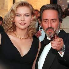 Nach der scheidung seiner eltern lebte er bei seiner mutter und immer wieder mit seinen beiden großmüttern. Helmut Dietl Diese Wilde Mischung Aus Sex Intellekt Stars